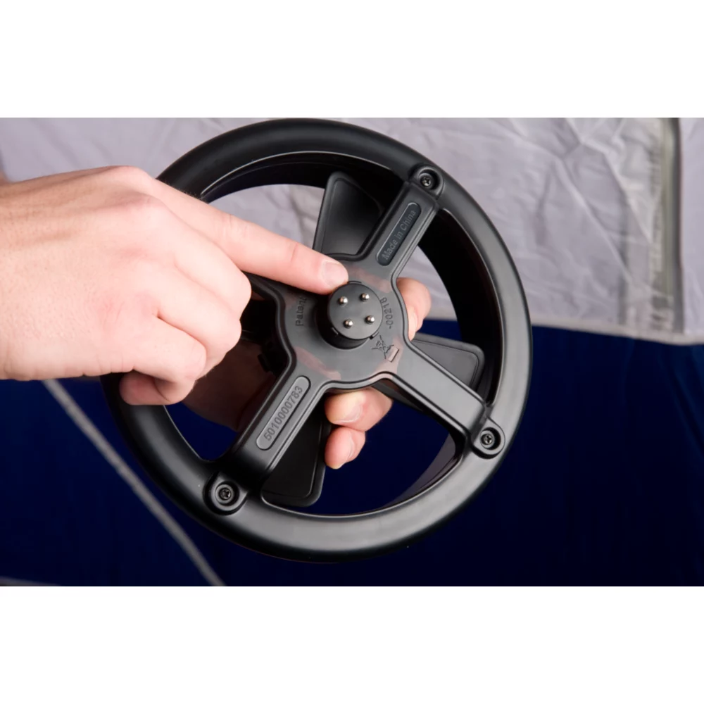 Coleman Signature Prairie Breeze™ 9-Person Tent 4 Coleman Signature Prairie Breeze™ 9-Person Tent - Image 4